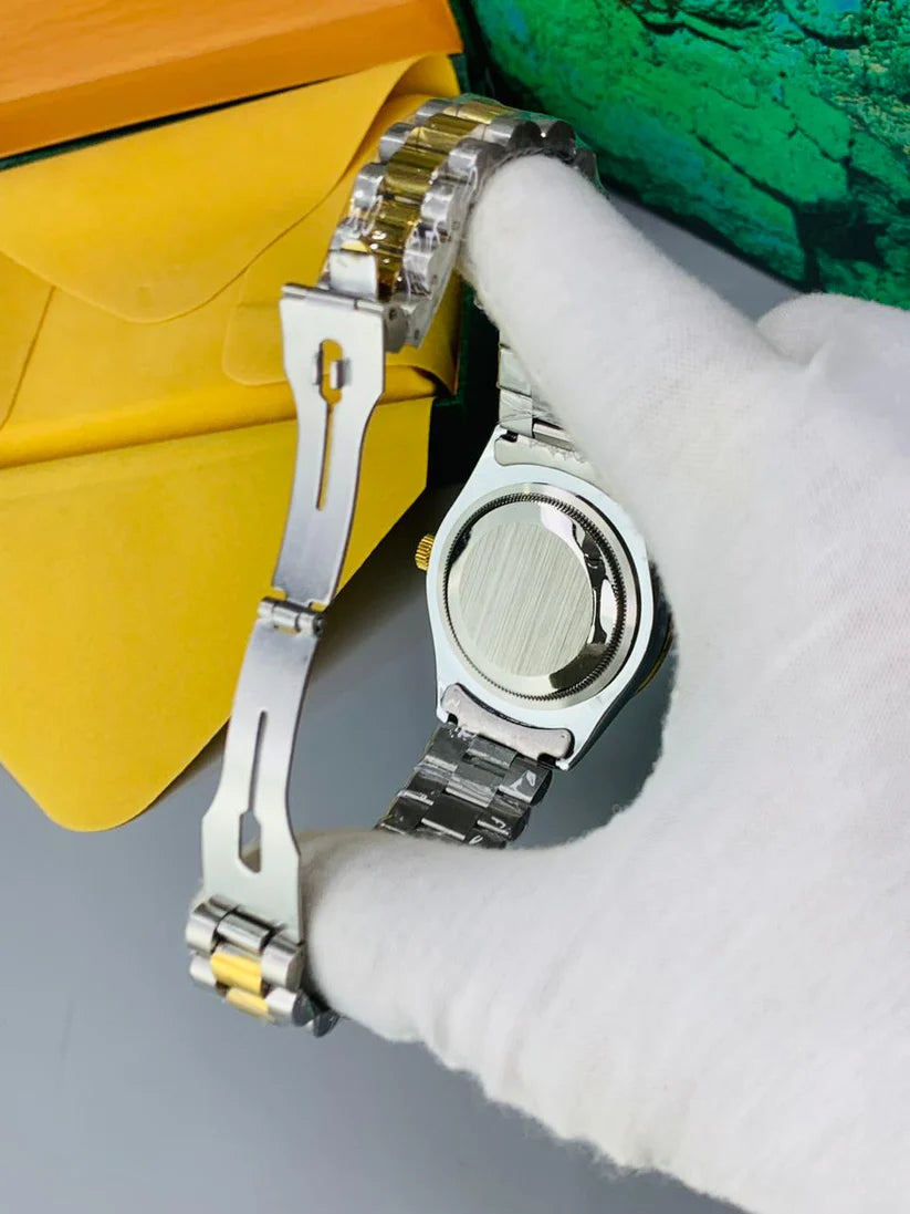 Green & White Dial Watch Date Style Watch – Elegant Diamond Markers & Stainless Steel Band