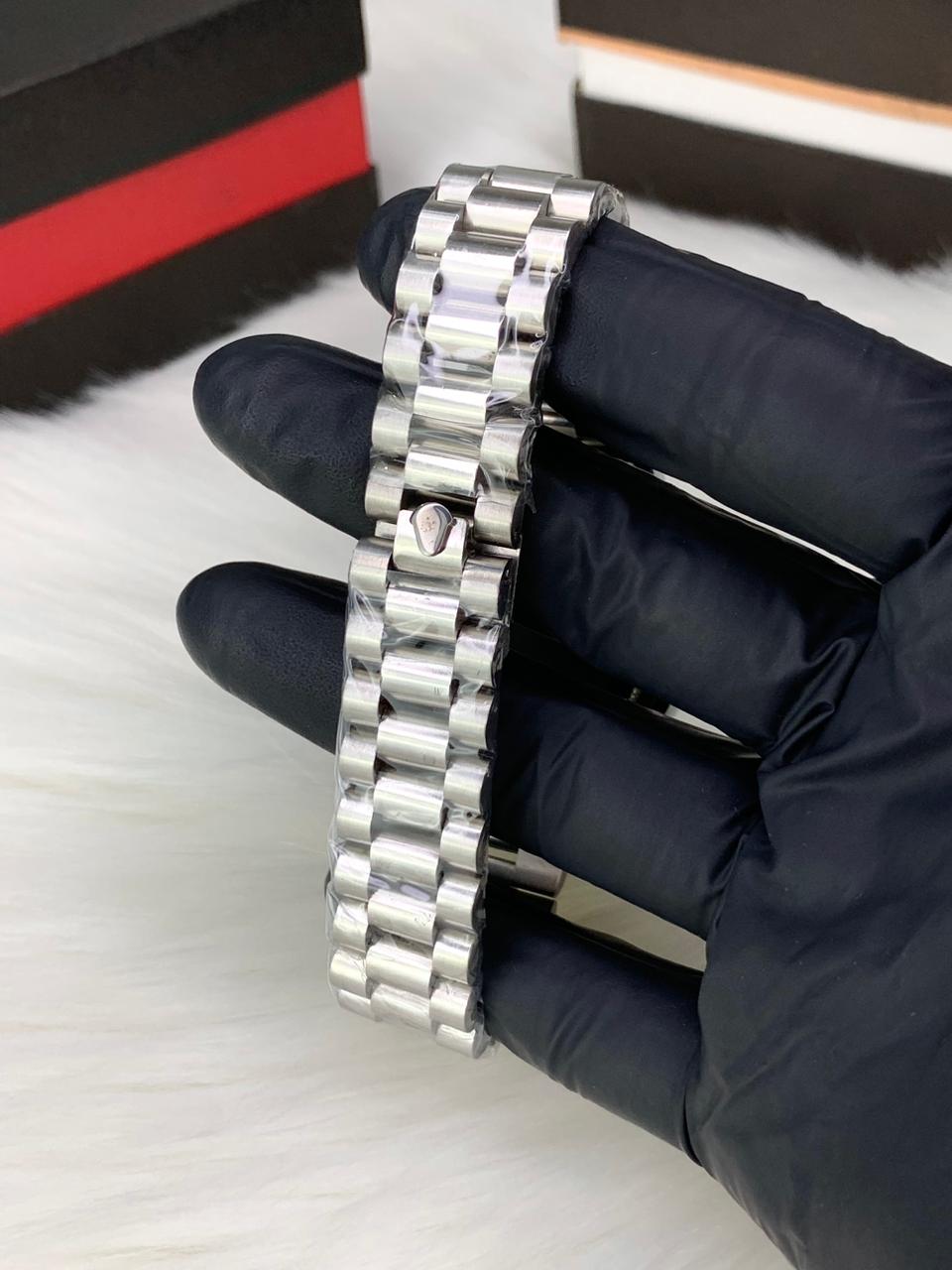 Blue Arbic Dial Watch Date Style Watch – Elegant Diamond Markers & Stainless Steel Band