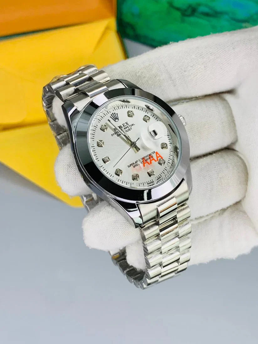 Luxury Silver Dial Watch Date Style Watch – Elegant Diamond Markers & Stainless Steel Band